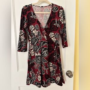 Quarter sleeve wrap dress